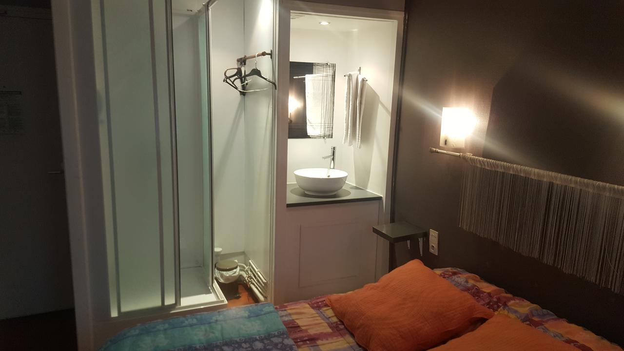 Hotel Des Voyageurs Mayenne Luaran gambar